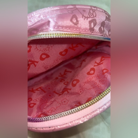 Sanrio Hello Kitty Cross Body Purse For Kids/Teens/Adults - Picture 5 of 9